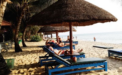 Phu Quoc attracts Russian tourists (SGGP) Phu Quoc attracts Russian tourists (SGGP)