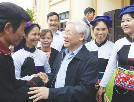 Party General Secretary Nguyen Phu Trong met people in Vo Mieu Commune in Thanh Son District, northern Phu Tho Province on Saturday during his working visit to the province. — VNA/VNS Photo Tri Dung Party General Secretary Nguyen Phu Trong met people in Vo Mieu Commune in Thanh Son District, northern Phu Tho Province on Saturday during his working visit to the province. — VNA/VNS Photo Tri Dung