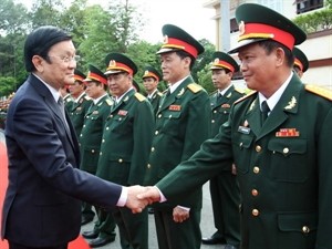 President Truong Tan Sang visits the Military Zone 7 High Command in Ho Chi Minh City (Photo: VNA) President Truong Tan Sang visits the Military Zone 7 High Command in Ho Chi Minh City (Photo: VNA)
