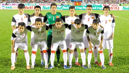 HLV trưởng Guillaume cho rằng giải đấu U19 Đông Nam Á chỉ là sự chuẩn bị của các đội cho Giải VCK U19 châu Á. Ảnh: Hoàng Hùng HLV trưởng Guillaume cho rằng giải đấu U19 Đông Nam Á chỉ là sự chuẩn bị của các đội cho Giải VCK U19 châu Á. Ảnh: Hoàng Hùng