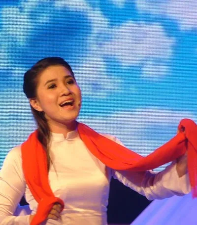Lê Thị Ngọc Quyền (Đoàn Văn công Quân khu 9). Lê Thị Ngọc Quyền (Đoàn Văn công Quân khu 9).