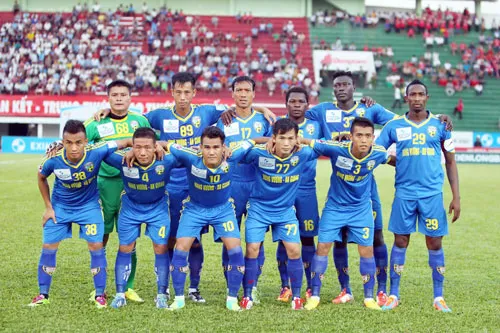 HV An Giang đang có cảm giác mình không được tôn trọng, cũng như suy nghĩ có liên minh chống lại họ. Ảnh: Dũng Phương HV An Giang đang có cảm giác mình không được tôn trọng, cũng như suy nghĩ có liên minh chống lại họ. Ảnh: Dũng Phương