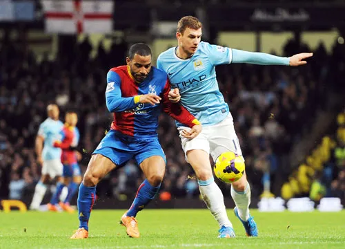 Man.City (phải) rất cần một chiến thắng trước Crystal Palace để tiếp tục nuôi hy vọng. Man.City (phải) rất cần một chiến thắng trước Crystal Palace để tiếp tục nuôi hy vọng.