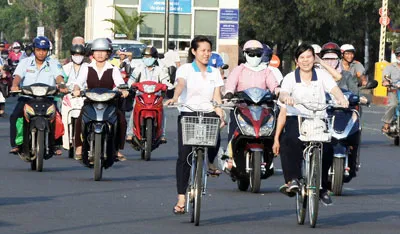 Đề án đi xe đạp tại TPHCM: Triển khai như thế nào?