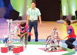 The teams take part in the finals of Robocon robotics contest (Photo: SGGP) The teams take part in the finals of Robocon robotics contest (Photo: SGGP)