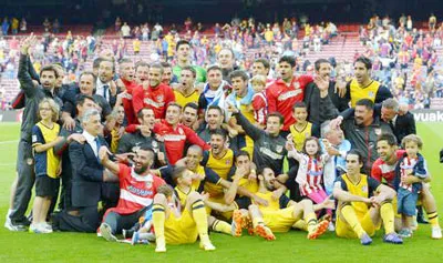Atletico Madrid lên ngôi vô địch La Liga sau 18 năm chờ đợi.