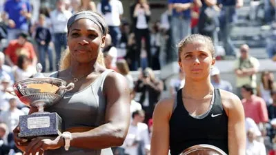 Serena Williams (trái) đăng quang Rome Master 2014. Ảnh: Reuter.