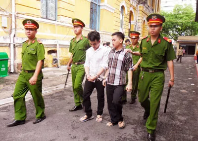 Vào tù vì lừa bán hàng qua mạng