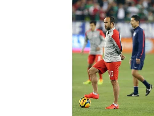 Landon Donovan trên sân tập của tuyển Mỹ Landon Donovan trên sân tập của tuyển Mỹ