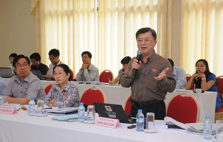 Đại biểu Trương Trọng Nghĩa. Đại biểu Trương Trọng Nghĩa.