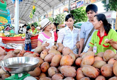 Crowded visitors at the 2014 Southern Fruit Festival (Photo: SGGP) Crowded visitors at the 2014 Southern Fruit Festival (Photo: SGGP)