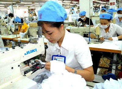 HCMC garment export gradually shifts into several new markets (Photo: SGGP) HCMC garment export gradually shifts into several new markets (Photo: SGGP)