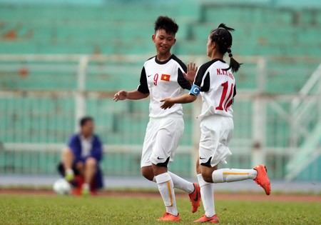 U14 Vietnamese footballers (Photo:SGGP) Football match schedule at the semifinals (on June 14) Philippines –Myanmar at 4pm Thailand- Vietnam at 6:30pm U14 Vietnamese footballers (Photo:SGGP) Football match schedule at the semifinals (on June 14) Philippines –Myanmar at 4pm Thailand- Vietnam at 6:30pm