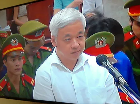 Phiên tòa sơ thẩm “bầu” Kiên và đồng phạm: “Bầu” Kiên nghẹn ngào nói lời sau cùng
