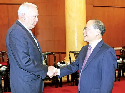 Chủ tịch Quốc hội Nguyễn Sinh Hùng tiếp đoàn Hạ nghị sĩ Mỹ