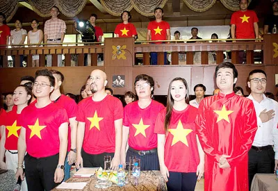 Là người con đất Việt - Đại nhạc hội hướng về biển đảo quê hương