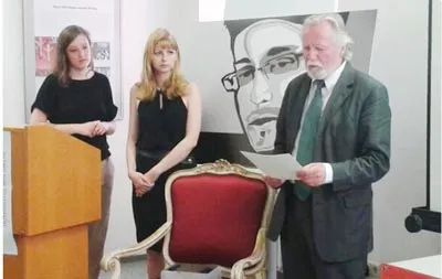 Edward Snowden nhận giải Fritz Bauer