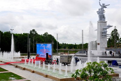 The victory monument at Dong Loc T-Junction (Photo: SGGP) The victory monument at Dong Loc T-Junction (Photo: SGGP)