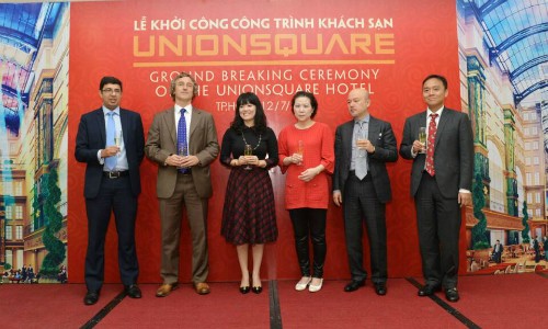 Investors of the Union Square Project pose photo in the ground breaking ceremony of the project in Ho Chi Minh City on July 12th. Investors of the Union Square Project pose photo in the ground breaking ceremony of the project in Ho Chi Minh City on July 12th.
