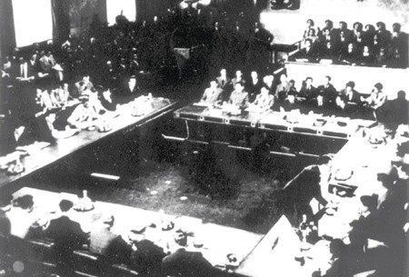 The Geneva Agreement on the ceasefire in Viet Nam was signed following intense negotiations running through 75 days and nights with 31 meetings during the Geneva Conference in 1954. — VNA/VNS File Photo The Geneva Agreement on the ceasefire in Viet Nam was signed following intense negotiations running through 75 days and nights with 31 meetings during the Geneva Conference in 1954. — VNA/VNS File Photo