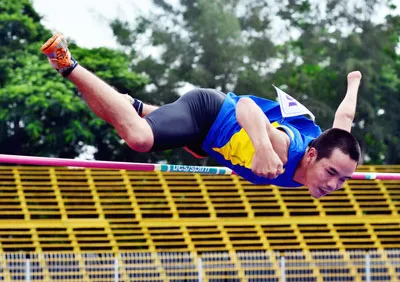 Tinh thần thi đấu quyết tâm của các VĐV khuyết tật đã chứng minh họ luôn biết cách vượt qua số phận. Ảnh: Vinh Hiển