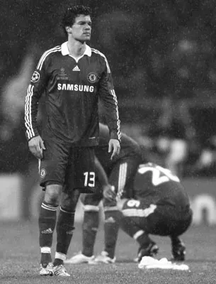 Michael Ballack sau thất bại ở đêm chung kết Champions League 2008 trong màu áo của Chelsea