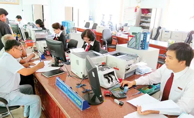 Nguồn vốn cho nông thôn giải ngân qua Agribank đạt hiệu quả cao. Nguồn vốn cho nông thôn giải ngân qua Agribank đạt hiệu quả cao.