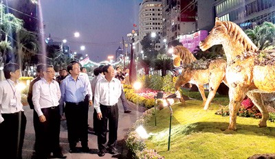 Nguyen Hue Flower Street 2014 (Photo: Sggp) Nguyen Hue Flower Street 2014 (Photo: Sggp)