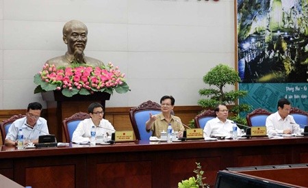 Prime Minister Nguyen Tan Dung chairs a government meeting about granting autonomy to State-run universities yesterday. — VNA/VNS Photo Duc Tam Prime Minister Nguyen Tan Dung chairs a government meeting about granting autonomy to State-run universities yesterday. — VNA/VNS Photo Duc Tam