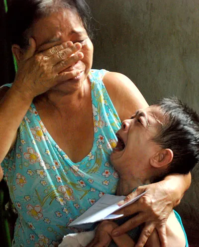 Nỗi đau cả mẹ và con.