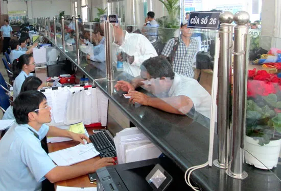 Thông quan tự động, doanh nghiệp vẫn kêu!