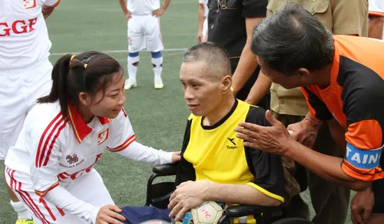 Tiếng cười dành cho anh ảnh 7