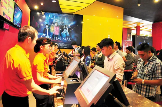 Rạp chiếu phim: “Chết” trên sân nhà?