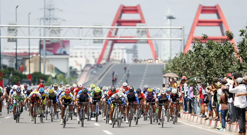 Cuộc đua xe đạp truyền thống TP.HCM lần 2 năm 2014 ảnh 1