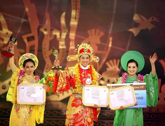 Cuộc thi Chuông vàng vọng cổ 2014: Nguyễn Minh Trường đoạt giải Chuông vàng