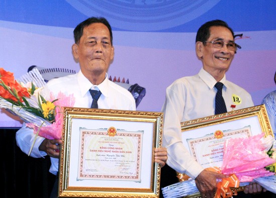 The individuals were awarded the certificates (Photo:SGGP) The individuals were awarded the certificates (Photo:SGGP)