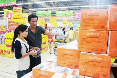 Sôi động khuyến mãi, giảm giá nhân ngày Phụ nữ Việt Nam