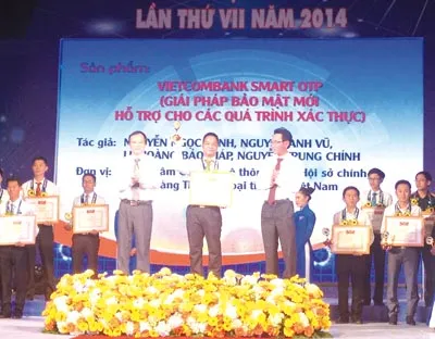 Đề tài "Vietcombank Smart OTP" của đoàn viên Vietcombank được tôn vinh tại Festival "Sáng tạo trẻ" toàn quốc lần thứ VII năm 2014