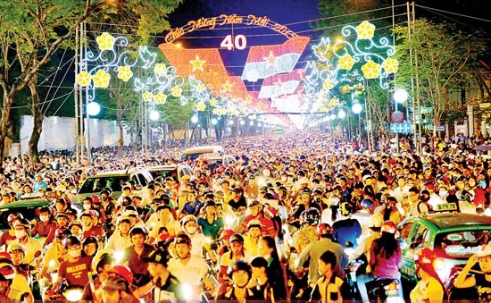 Phố phường khoe sắc