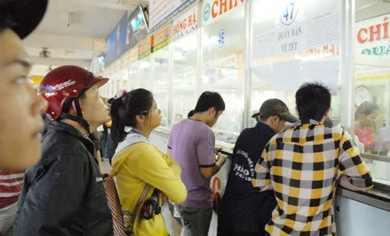 Đi lại trong dịp Tết Dương lịch - không thiếu xe