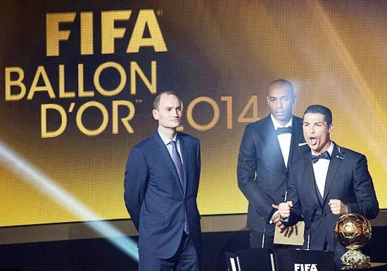Cristiano Ronaldo lần thứ 2 liên tiếp đoạt Quả bóng vàng FIFA ảnh 2 Cristiano Ronaldo lần thứ 2 liên tiếp đoạt Quả bóng vàng FIFA ảnh 2