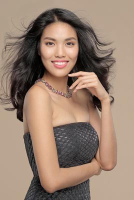 Model Tran Ngoc Lan Khue Model Tran Ngoc Lan Khue