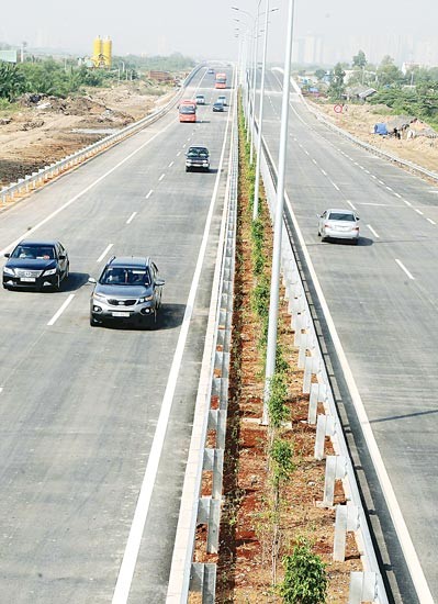 HCMC-Long Thanh-Dau Giay expressway connects between An Phu Intersection in HCMC’s District 2 and Belt Road No.2(Photo: SGGP) HCMC-Long Thanh-Dau Giay expressway connects between An Phu Intersection in HCMC’s District 2 and Belt Road No.2(Photo: SGGP)