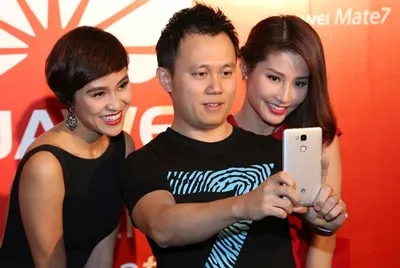Huawei ra mắt  Ascend Mate7 và P7 Arsenal tại Việt Nam