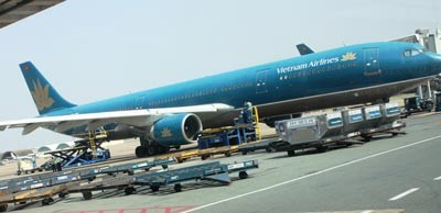 A Vietnam Airlines aircraft (Photo: SGGP) A Vietnam Airlines aircraft (Photo: SGGP)