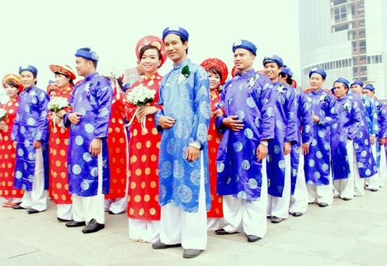 A mass wedding is organized in Ho Chi Minh City in 2014. (Photo: Sggp) A mass wedding is organized in Ho Chi Minh City in 2014. (Photo: Sggp)