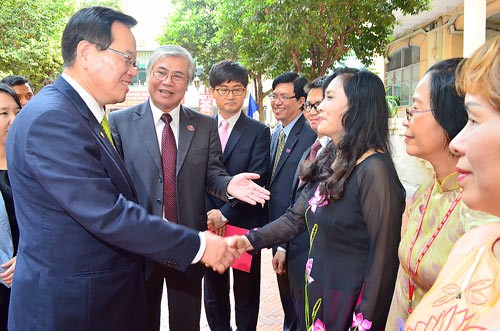 Speaker Chung Ui-hwa visits the Ho Chi Minh University of Social Sciences and Humanities Speaker Chung Ui-hwa visits the Ho Chi Minh University of Social Sciences and Humanities