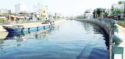 Tan Hoa-Lo Gom Canal has been cleaned up in HCMC (Photo: SGGP) Tan Hoa-Lo Gom Canal has been cleaned up in HCMC (Photo: SGGP)