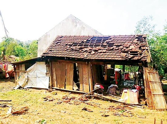 Cyclone, strong wind and hail destroy nearly 200 houses. (Photo:SGGP) Cyclone, strong wind and hail destroy nearly 200 houses. (Photo:SGGP)