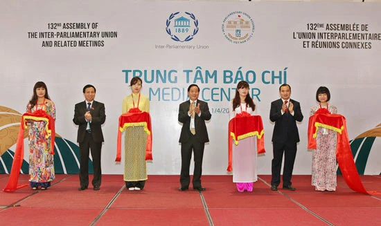 Khai trương Trung tâm báo chí phục vụ Đại hội đồng Liên minh Nghị viện Thế giới IPU-132